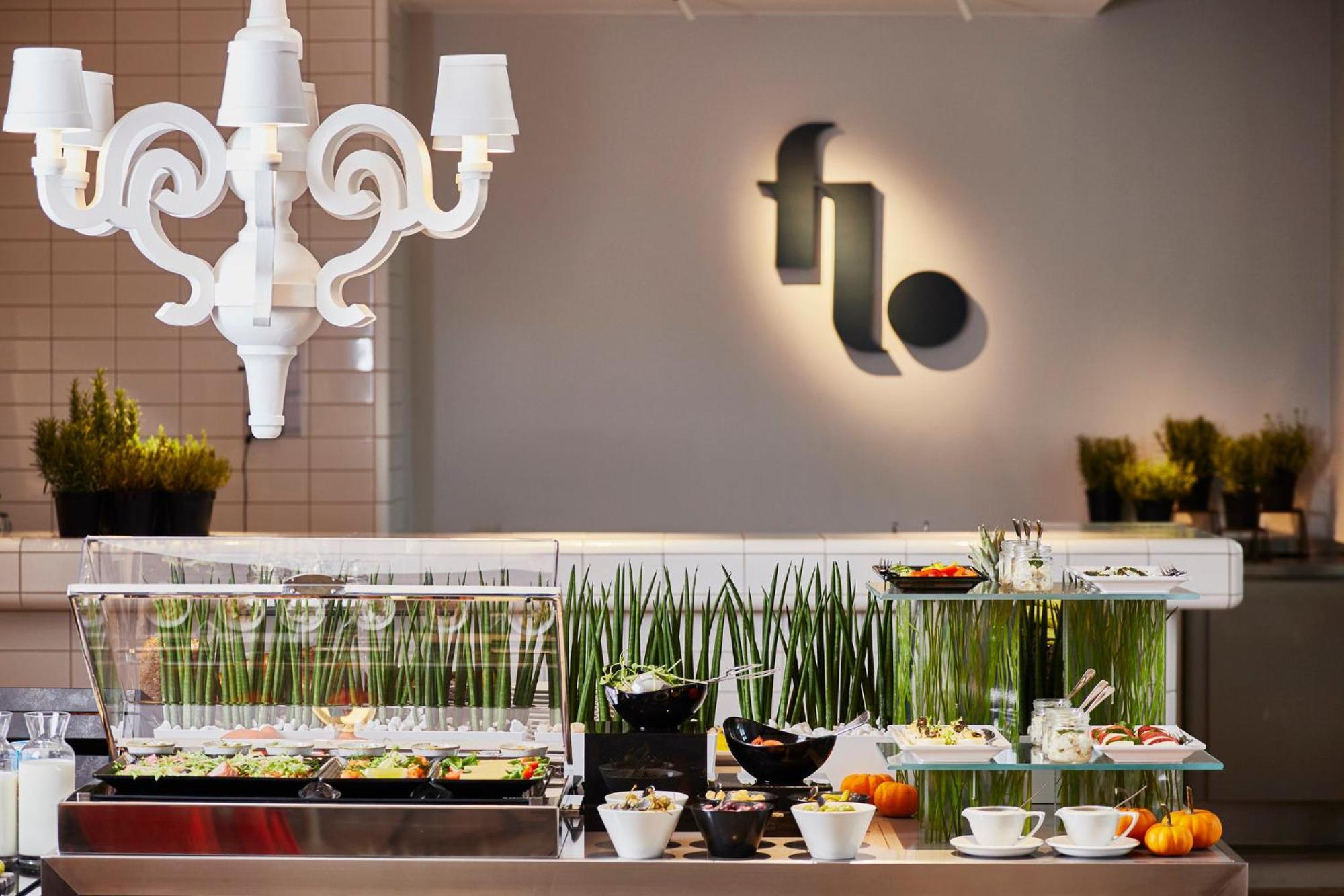 Hotel Indigo Warsaw Nowy Swiat By Ihg Ngoại thất bức ảnh